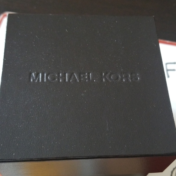 Watch - Picture 5 of 6